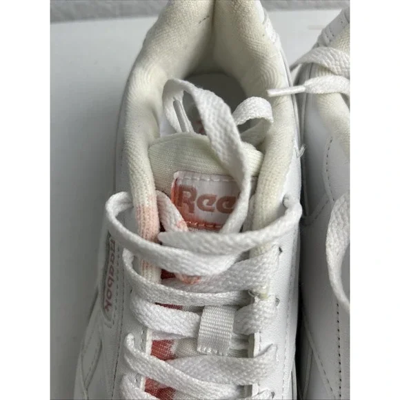Reebok Classic Womens Size 7.5 White‎ Athletic Leather Shoes Sneakers - Picture 3 of 10